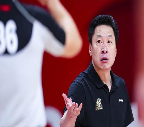 禁赛3年后，李春江近况曝光！定居广东，63岁享受退休生活当网红