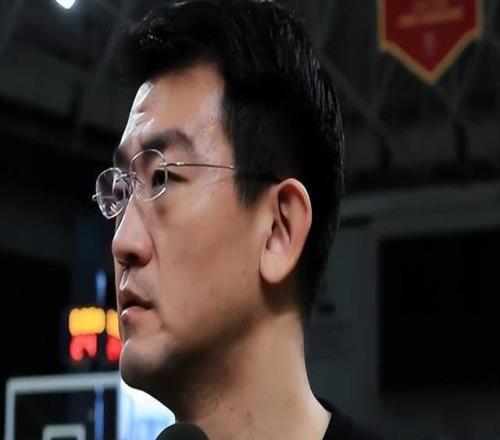 CBA今夜焦点战！贺希宁欲状态反弹率队扳回一城
