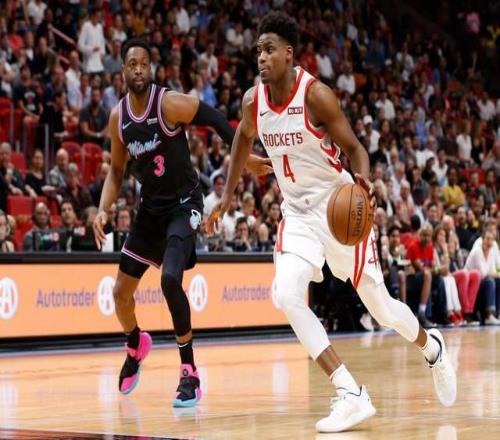 还记得他吗短短3年时间，从火箭“救火英雄”，到NBA流浪汉