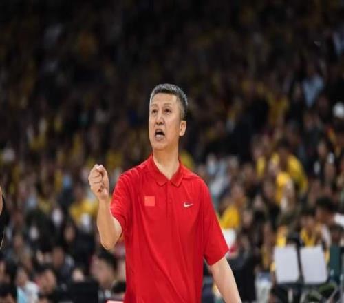 裁掉3人后，又裁4人！郭士强下狠手，重组中国男篮，阵容浮出水面