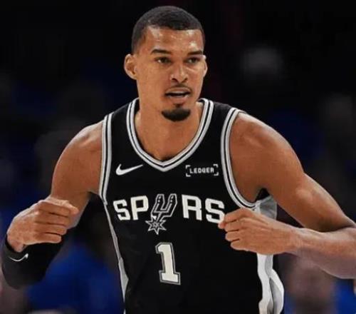NBA西决马刺送雷霆首败,文班狂砍41分24板,他的表现有多炸裂