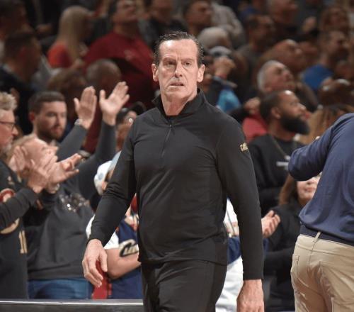 骑士G1不敌尼克斯!网友怒撕:NBA历史最大假球,果然是商业联盟
