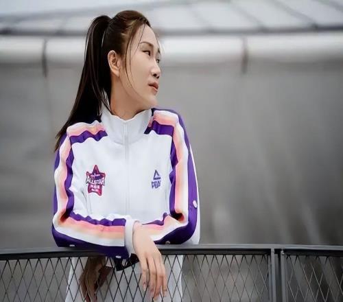 篮坛反腐!27岁女篮名将终身禁赛,17载苦练付诸东流红线绝不能碰