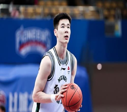 曝山东男篮有大动作！全力追求全明星前锋，愿意给顶薪合同