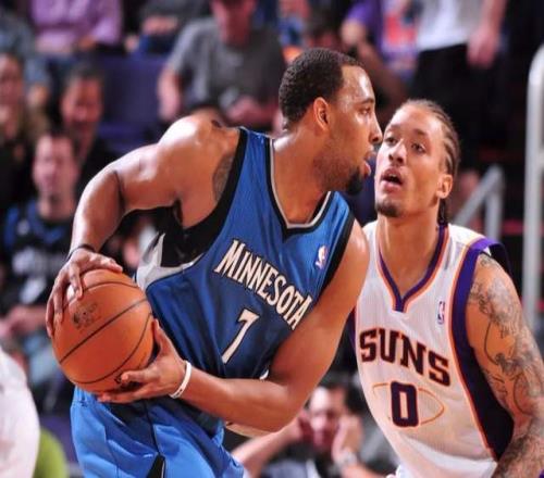 消失的天才曾和欧文争状元,却在27岁被NBA淘汰
