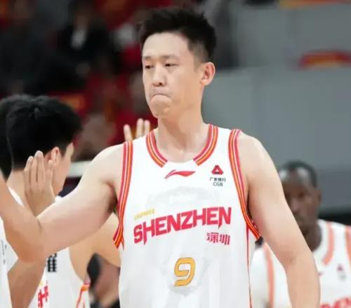 36岁周鹏，将会选择退役！