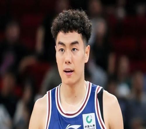 加入上海久事5年,和纹身设计师订婚,狂砍16分拿下CBA总决赛首场