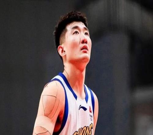 0分4次失误，孙铭徽比肩哈登，总决赛首战广厦半场落后6分