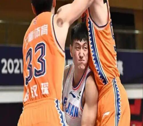 重回CBA！状元郎加盟宏远平替王少杰事实上一队比广东更适合他