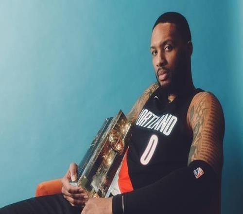 利拉德社媒回怼球迷:我就是NBA历史上第二好的射手