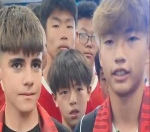 李昊炎忆签约巴萨青训：那时状态起伏，没想到巴萨能发来信息