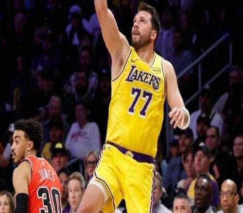 NBA历史单场40+8+8:哈登31次,东契奇30次,詹姆斯25次