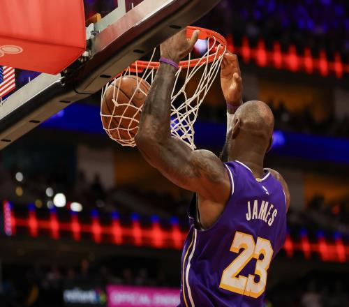 詹姆斯的训练秘籍:坚持不懈的高中生涯继续延续_NBA直播