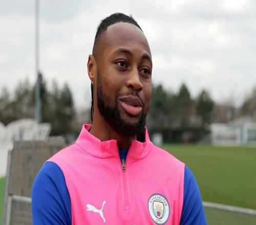 塞门约:曼城球员我最喜欢阿圭罗瓜帅让我慢下来再突然加速