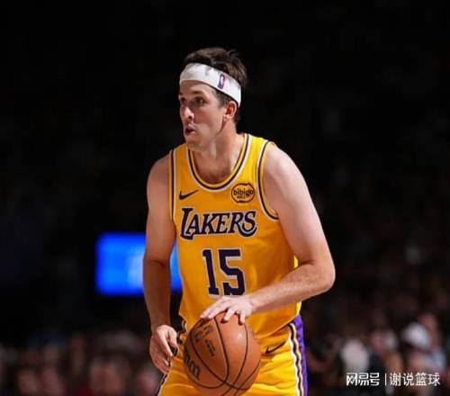 湖人前往奥兰多渴望复仇,里夫斯出战成疑,主队三将因伤缺席