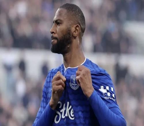 贝托:今天对我们来说是一场必须赢的比赛不觉得自己是英雄