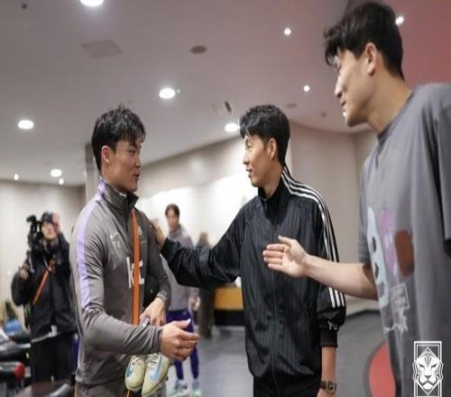 韩国国脚吴贤揆:夏窗未能转会德甲,那段日子并不轻松