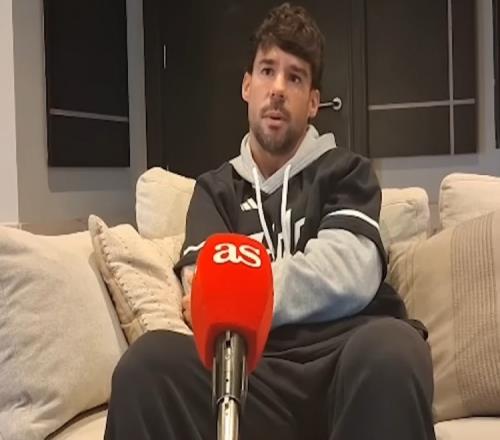 贝尔纳特称梅西为心中历史最佳梅西内马尔和姆巴佩的实力决定比赛胜负_西甲直播