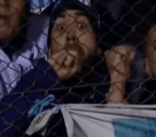 吊炸天!70.2米!阿根廷再现惊天吊射球迷惊掉下巴