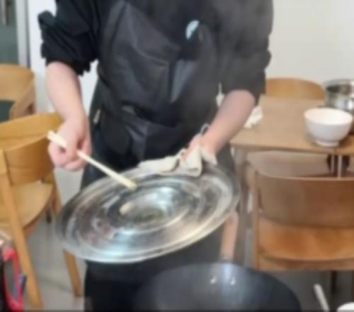 EDG发布Smoggy&CHICHOO决战厨神之巅:队友点评环节