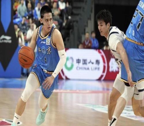 赛场瞬间CBA常规赛:北京北汽惜败山东男篮