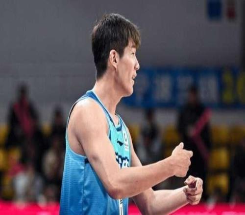 坑爹啊!11中1+6失误,在场球队输21分,网友没人喊进国家队了