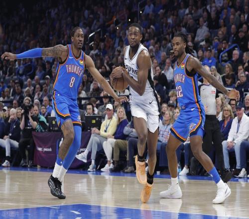 亚历山大34+,NBA63年来首人,雷霆复仇马刺!文班历史第4快纪录