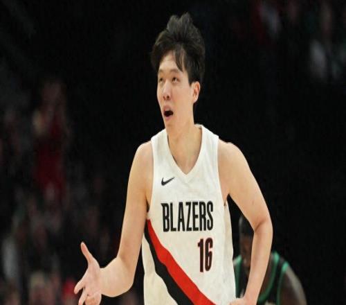 开拓者大胜老鹰!轰22分7板3助1断2帽后杨瀚森被火速召回仍遭DNP