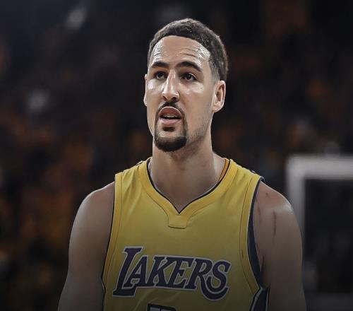 流弊！湯普森五場(chǎng)46中22！曝買(mǎi)斷就聯(lián)系湖人