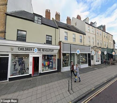 卡里克瘋狂購物記一口氣花160萬鎊收購海濱小鎮五處房產_英超直播