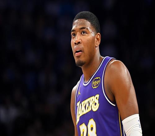 確實是打不了替補，湖人鋒線大將估計很快又要回歸先發陣容了