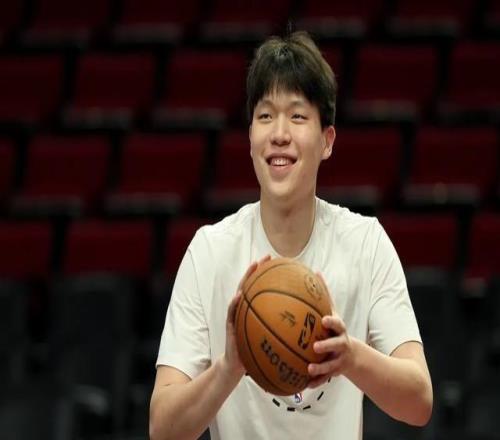 在NBA摸爬滾打，在發(fā)展聯盟游刃有余