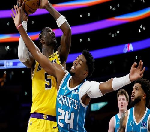 依然是打醬油的角色！湖人還是沒有給內線大將足夠的支持和重視