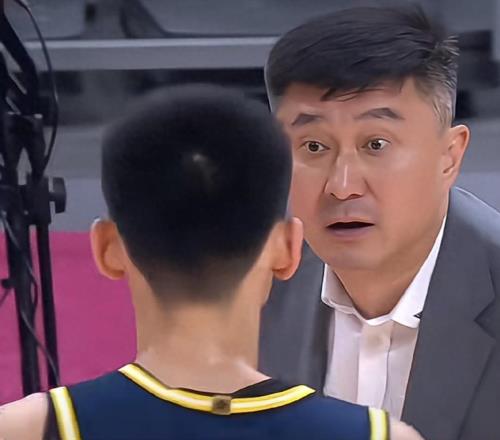 慘敗40分！廣東球員評分：2人優秀，4國手不及格，3外援2人迷失！