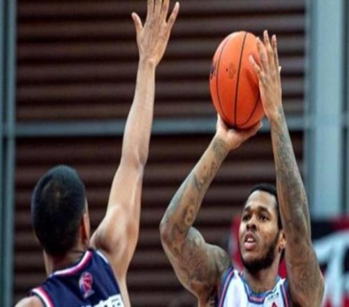 全場砍0分1板2犯規！遼籃第5外援秒變水貨：楊鳴這次被坑慘了