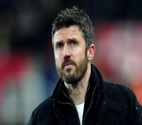 曼聯正認真考慮任命“世界最佳主帥之一”，卡里克僅是臨時執教！