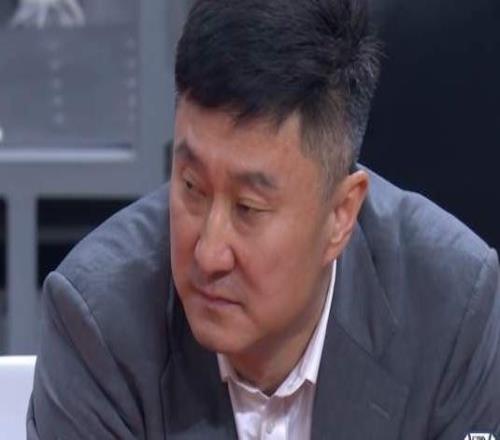 廣東為何遭絕殺媒體人給出答案，矛頭直指教練組，杜鋒該醒醒了