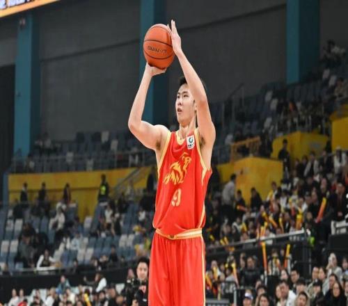 常規(guī)賽第16輪布朗狀態(tài)回升，浙江方興渡戰(zhàn)勝拿下廣州朗肽海本，豪取五連勝！