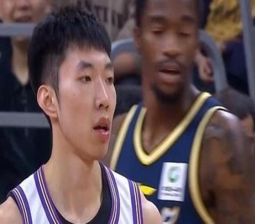 廖三寧：現(xiàn)在球隊(duì)正處于困難時(shí)期，這場(chǎng)勝利能提升大家的信心