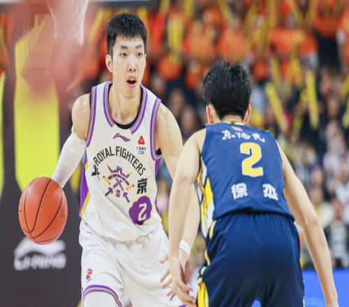 這就是能當國手的原因！轟25+7+5+絕殺+打爆徐杰，球迷：國產(chǎn)SGA