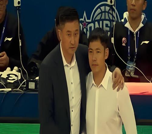 廖三寧扛著徐杰一劍封喉廣東兩連敗張慶鵬率隊復仇杜鋒保住飯碗