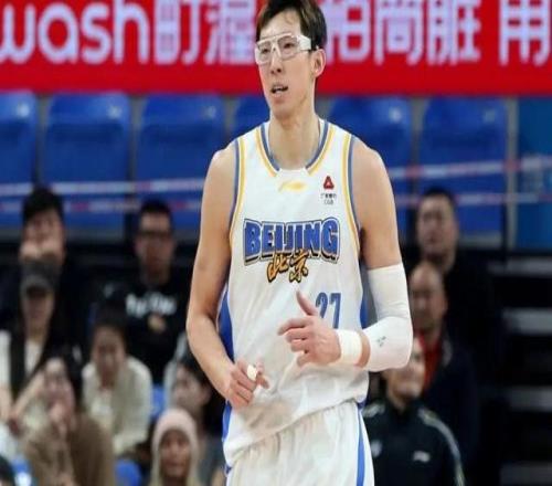 CBA周琦眼傷初步檢查結果沒有上賽季那么嚴重