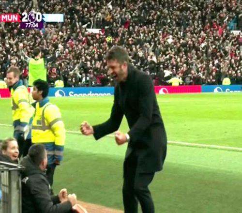 卡里克向拉爵承諾帶曼聯(lián)重返歐戰(zhàn)！贏曼城秘訣曝光，弗爵為之鼓掌