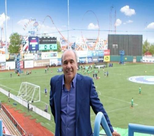 【人物】紫百合痛失明主佛羅倫薩未來(lái)何去何從