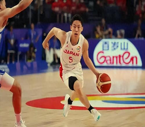 山東高速隨便跑，手腳活吊打一眾前輩，龐崢麟該進國家隊嗎