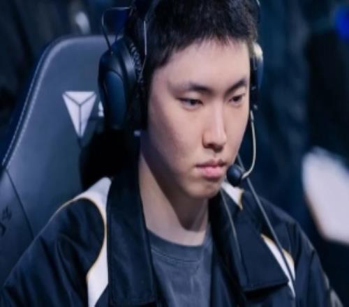 Chovy:阵容没变在默契方面具有优势,会努力赢下未来的所有比赛