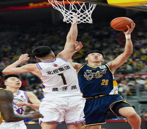 2連敗，廣東爆冷輸球，賽后4個壞消息，徐杰還是申請交易吧