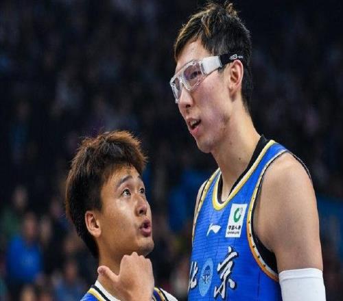 四戰三敗！CBA土豪隊轟然倒下，豪華陣容被傷病擊垮