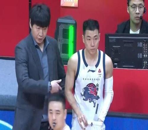 客戰東北虎又遇新麻煩，山東2人感冒，邱彪該給年輕人機會了吧