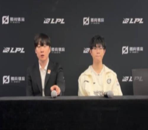 Mafa教练:顶着可能三连败压力选手和教练组都很努力才赢下比赛